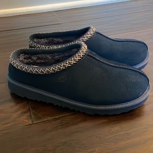 UGG Tasman size 6